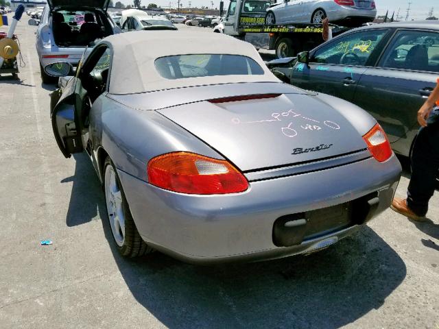 WP0CA29891U627496 - 2001 PORSCHE BOXSTER SILVER photo 3