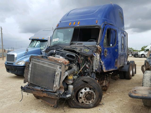 1FUJGLDR6DSBS2457 - 2013 FREIGHTLINER CASCADIA 1 BLUE photo 2