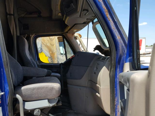 1FUJGLDR6DSBS2457 - 2013 FREIGHTLINER CASCADIA 1 BLUE photo 5