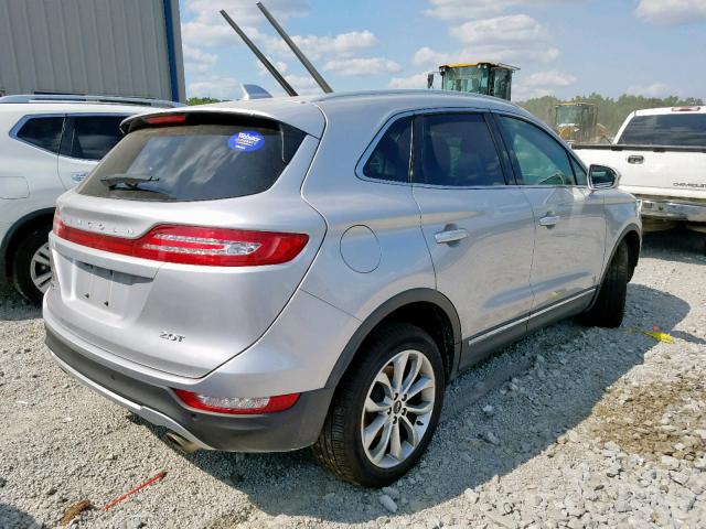 5LMCJ2C90JUL29252 - 2018 LINCOLN MKC SELECT SILVER photo 4