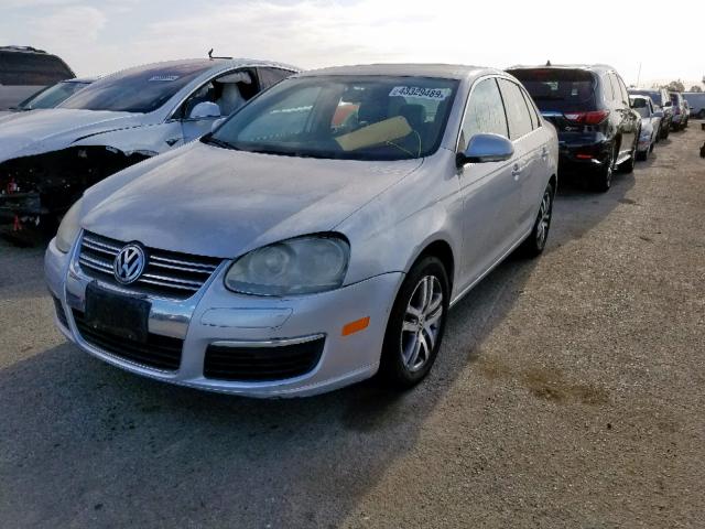 3VWSF71K36M740385 - 2006 VOLKSWAGEN JETTA 2.5 SILVER photo 2