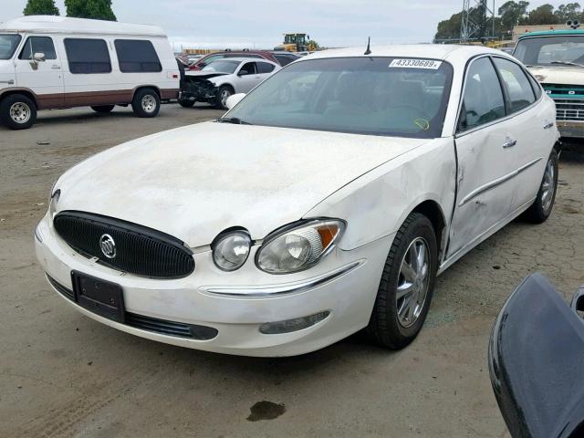 2G4WD532551315280 - 2005 BUICK LACROSSE C WHITE photo 2