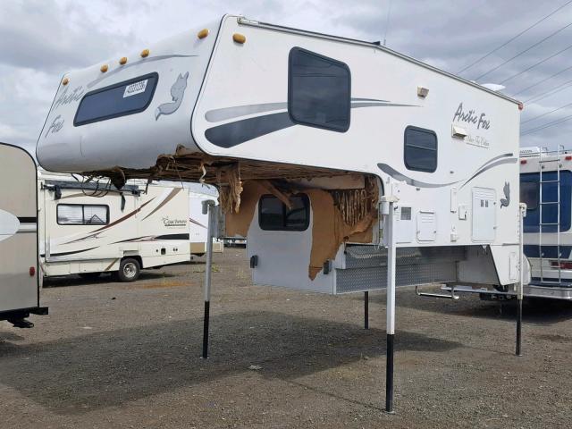 1NCA990S160104533 - 2006 ARCT FOX CAMPER WHITE photo 2