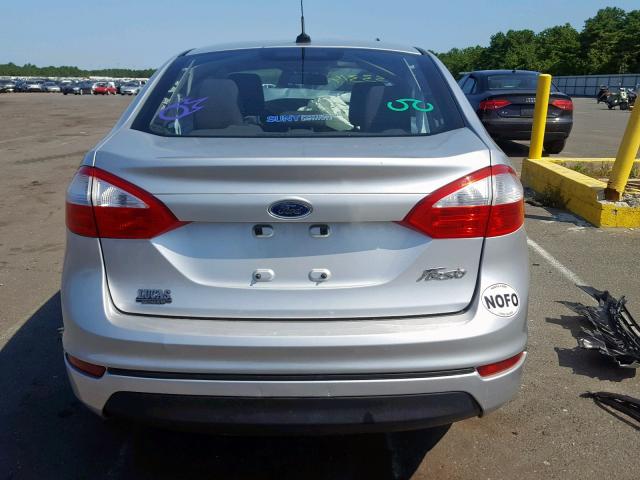 3FADP4AJ2FM139120 - 2015 FORD FIESTA S SILVER photo 9