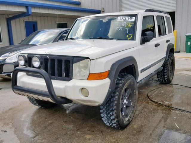 1J8HH48N06C199506 - 2006 JEEP COMMANDER WHITE photo 2