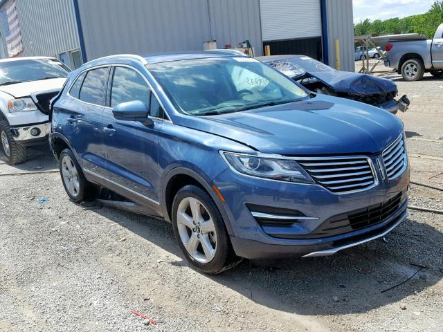 5LMCJ1C91JUL18268 - 2018 LINCOLN MKC PREMIE BLUE photo 1