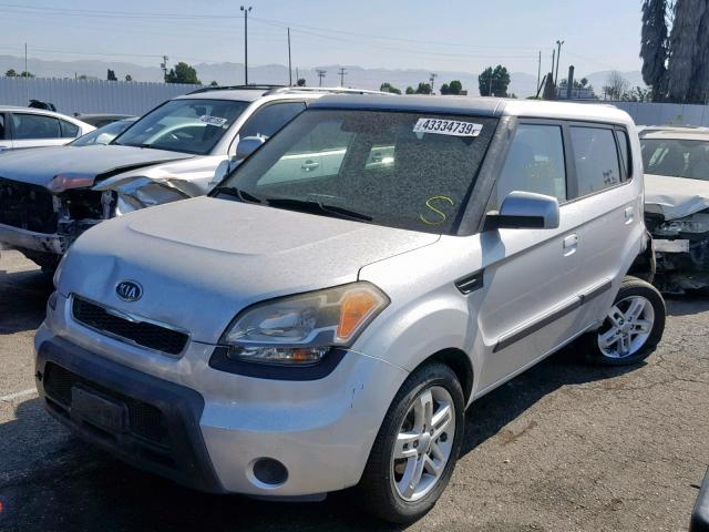 KNDJT2A28A7144654 - 2010 KIA SOUL + GRAY photo 2