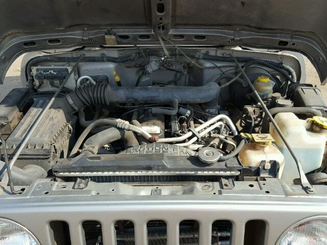 1J4FA49S72P721276 - 2002 JEEP WRANGLER / GRAY photo 7