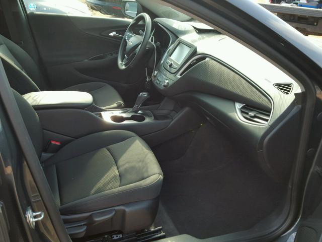 1G1ZB5ST7HF138108 - 2017 CHEVROLET MALIBU LS Grafit foto 5