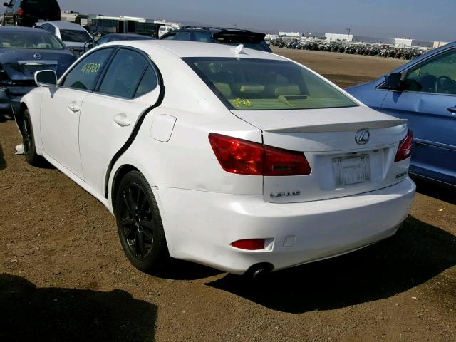 JTHBE262172009916 - 2007 LEXUS IS 350 WHITE photo 3