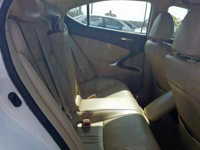 JTHBE262172009916 - 2007 LEXUS IS 350 WHITE photo 6