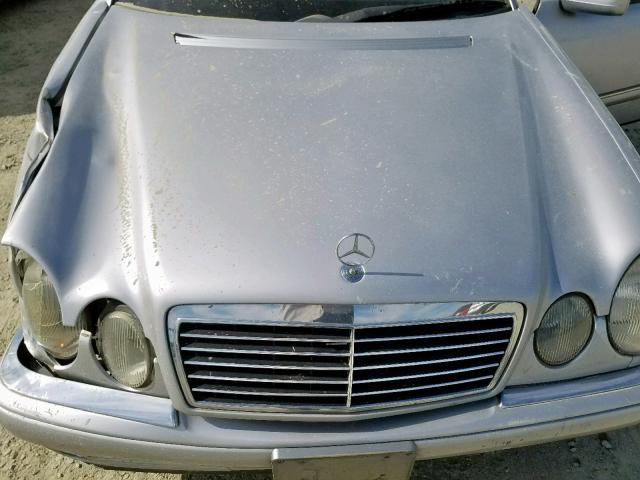 WDBJF25F4WA677114 - 1998 MERCEDES-BENZ E 300TD SILVER photo 7