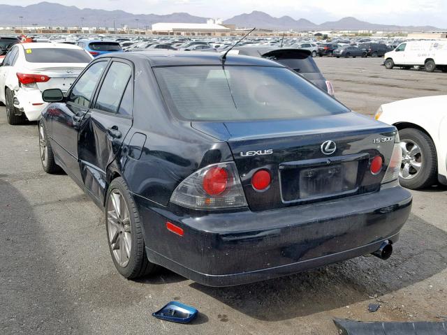 JTHBD192320054496 - 2002 LEXUS IS 300 BLACK photo 3