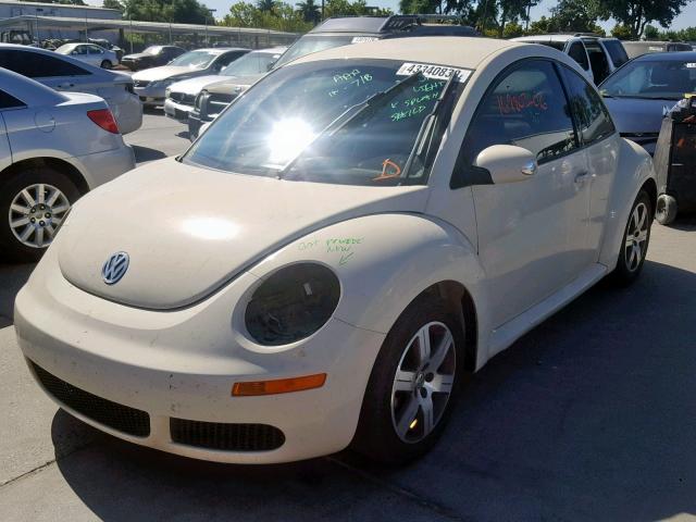 3VWPW31C16M401258 - 2006 VOLKSWAGEN NEW BEETLE კრემისფერი ფოტო 2