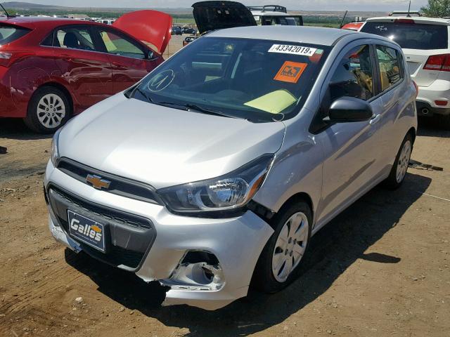 KL8CB6SA4HC839359 - 2017 CHEVROLET SPARK LS SILVER photo 2