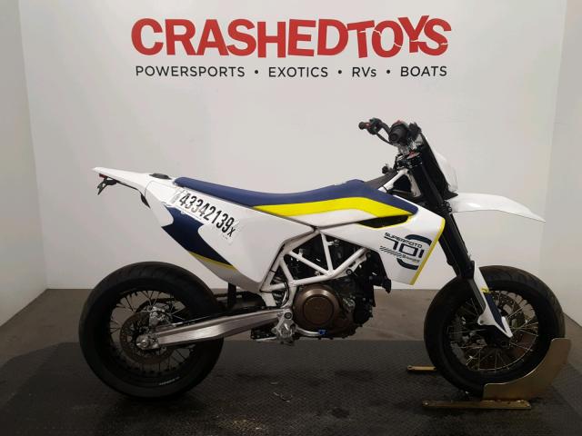 VBKUSV408JM717564 - 2018 HUSQVARNA SUPERMOTO WHITE photo 1