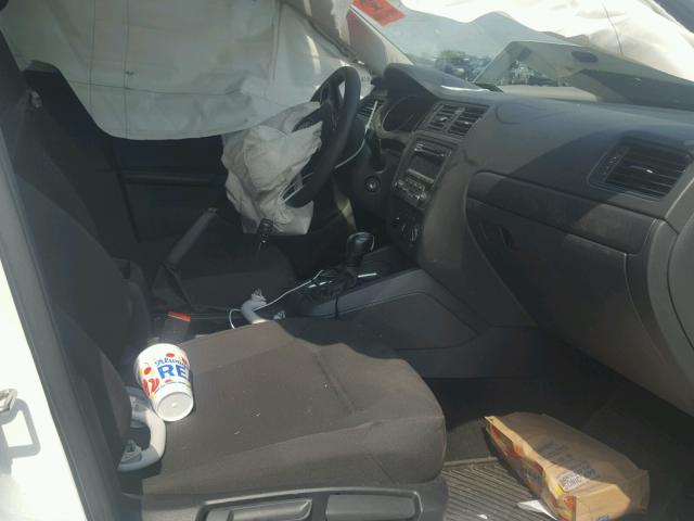 3VW2K7AJ0FM245712 - 2015 VOLKSWAGEN JETTA BASE 白色 照片 5