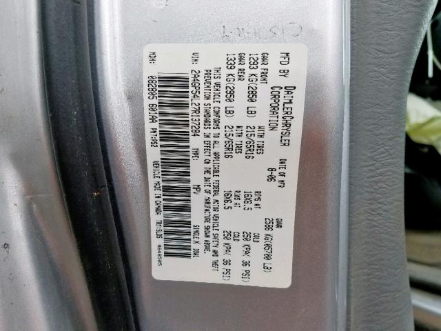 2A4GP54L27R137284 - 2007 CHRYSLER TOWN & COU SILVER photo 10