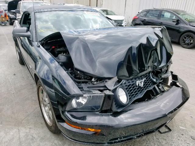1ZVHT85H855165647 - 2005 FORD MUSTANG GT BLACK photo 1