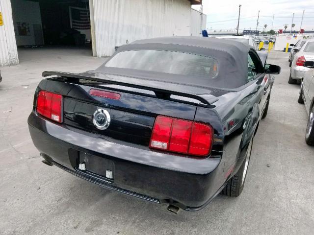 1ZVHT85H855165647 - 2005 FORD MUSTANG GT BLACK photo 4