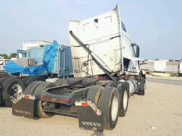 4V4NC9EH4FN181457 - 2015 VOLVO VN VNL WHITE photo 4