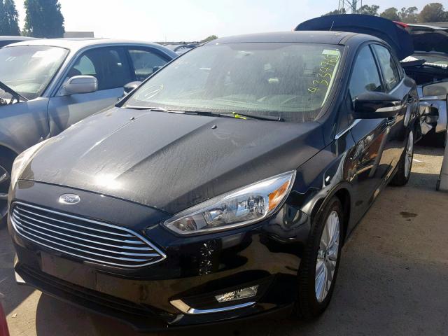 1FADP3J23JL314987 - 2018 FORD FOCUS TITA BLACK photo 2