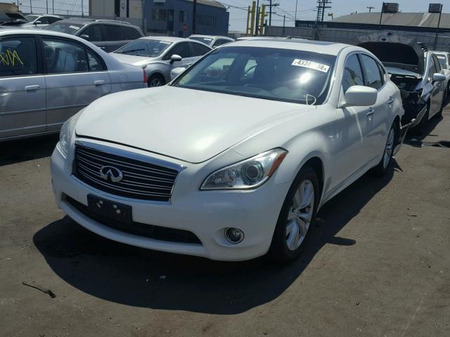 JN1BY1AP4BM324554 - 2011 INFINITI M37 WHITE photo 2