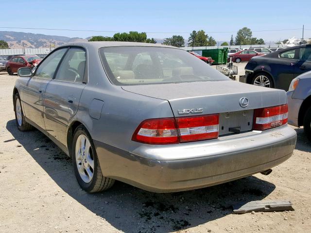 JT8BF28G210330825 - 2001 LEXUS ES 300 GRAY photo 3