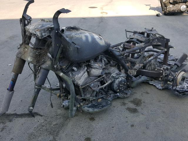 1HD1MAM10DB854139 - 2013 HARLEY-DAVIDSON FLHTCUTG T BURN photo 2