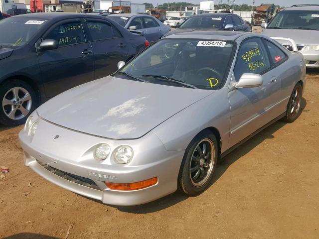 JH4DC435XWS006987 - 1998 ACURA INTEGRA LS SILVER photo 2