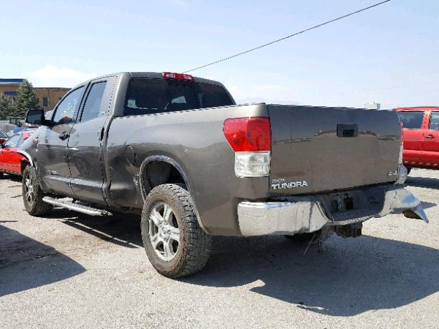 5TFUY5F14BX165597 - 2011 TOYOTA TUNDRA DOU BROWN photo 3