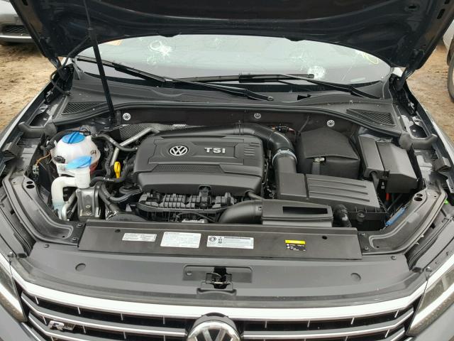 1VWDT7A39HC000970 - 2017 VOLKSWAGEN PASSAT R-L GRAY photo 7
