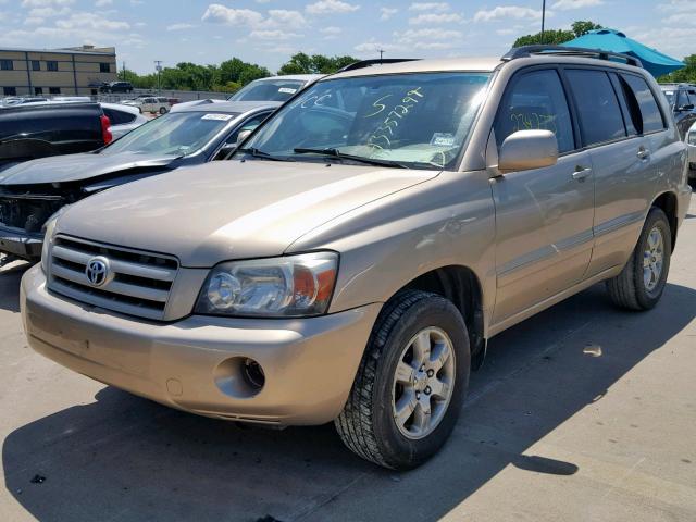 JTEGP21A040006475 - 2004 TOYOTA HIGHLANDER GOLD photo 2