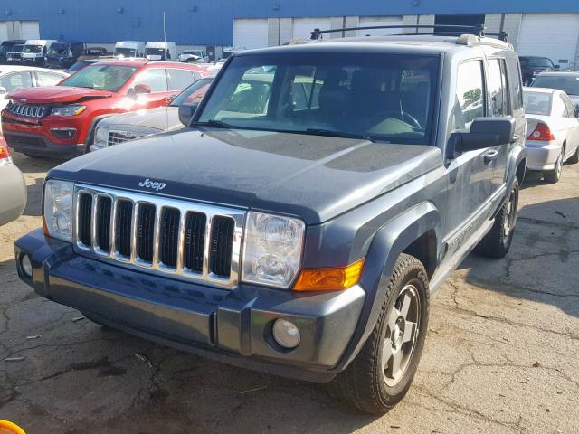1J8HG48K97C628300 - 2007 JEEP COMMANDER GRAY photo 2