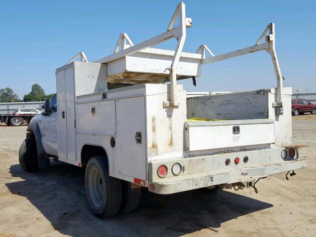 1FDAF57PX5EC53898 - 2005 FORD F550 SUPER WHITE photo 3