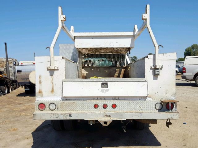 1FDAF57PX5EC53898 - 2005 FORD F550 SUPER WHITE photo 6