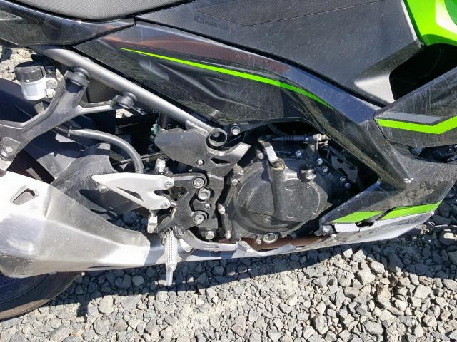 JKAEXKG11KDA22626 - 2019 KAWASAKI EX400 GREEN photo 7