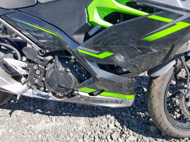 JKAEXKG11KDA22626 - 2019 KAWASAKI EX400 GREEN photo 9