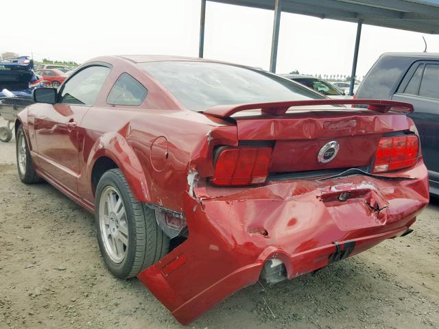 1ZVHT82H065263058 - 2006 FORD MUSTANG GT RED photo 3