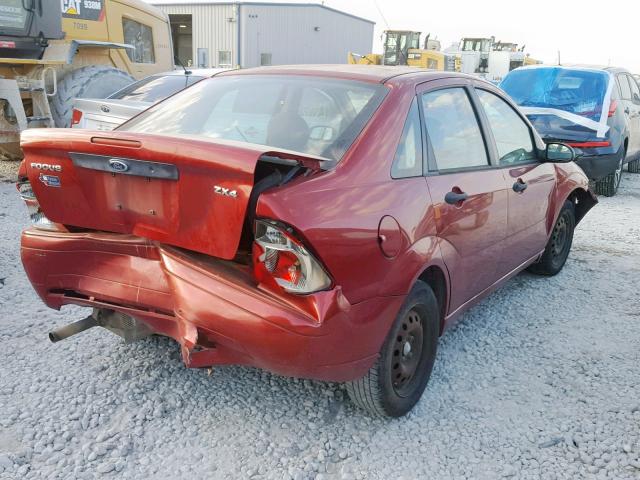 1FAFP34N75W253405 - 2005 FORD FOCUS ZX4 RED photo 4