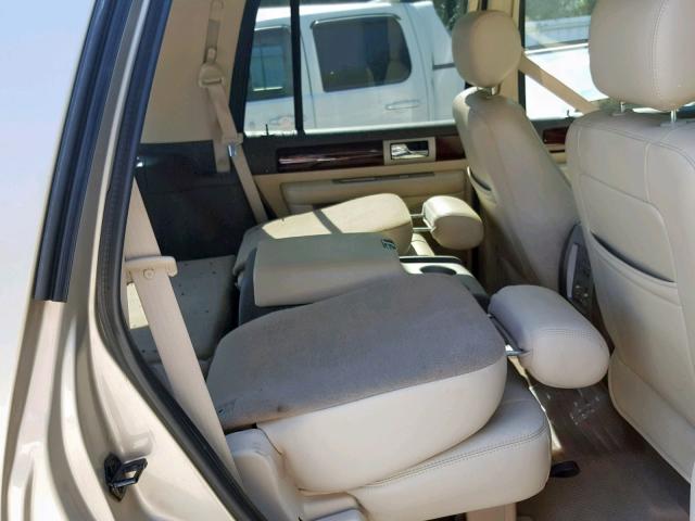 5LMFU27R24LJ25786 - 2004 LINCOLN NAVIGATOR ოქროსფერი ფოტო 6