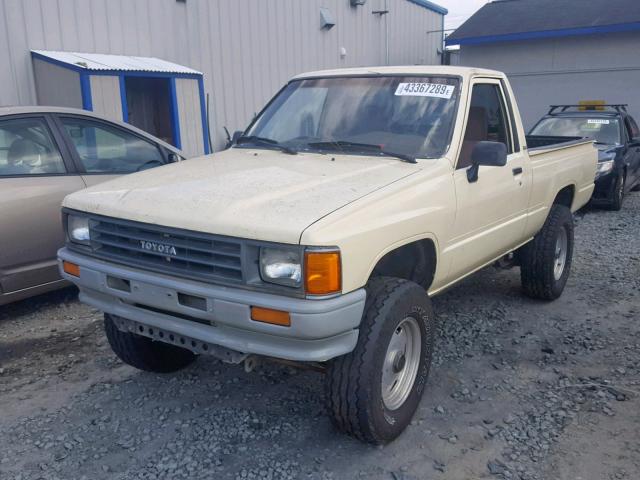 JT4RN50R2H0263624 - 1987 TOYOTA PICKUP 1/2 TAN photo 2