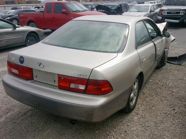 JT8BF28GXX0154566 - 1999 LEXUS ES 300 SILVER photo 4