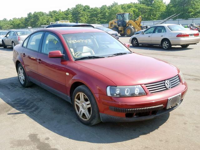 WVWPD23B5YE192994 - 2000 VOLKSWAGEN PASSAT GLX RED photo 1