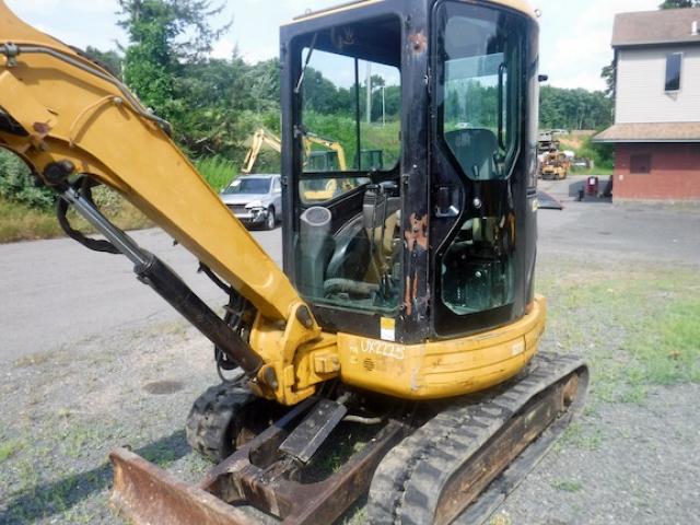 CAT00303EDMA05139 - 2006 CATERPILLAR 303CR MINI YELLOW photo 4