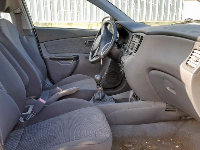 KNADH4A36A6603430 - 2010 KIA RIO LX SILVER photo 5