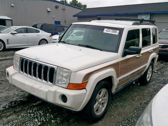 1J8HG48K56C220195 - 2006 JEEP COMMANDER WHITE photo 2