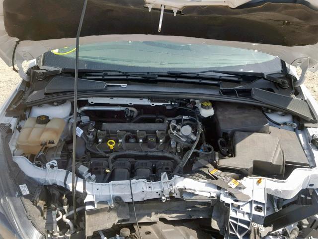 1FADP3H27HL272193 - 2017 FORD FOCUS SEL WHITE photo 7