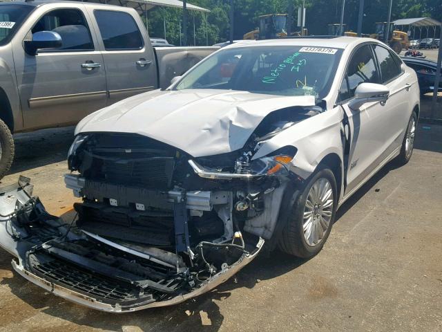 3FA6P0SU9DR365701 - 2013 FORD FUSION TIT WHITE photo 2