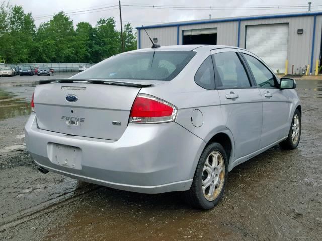 1FAHP36N59W133274 - 2009 FORD FOCUS SES SILVER photo 4